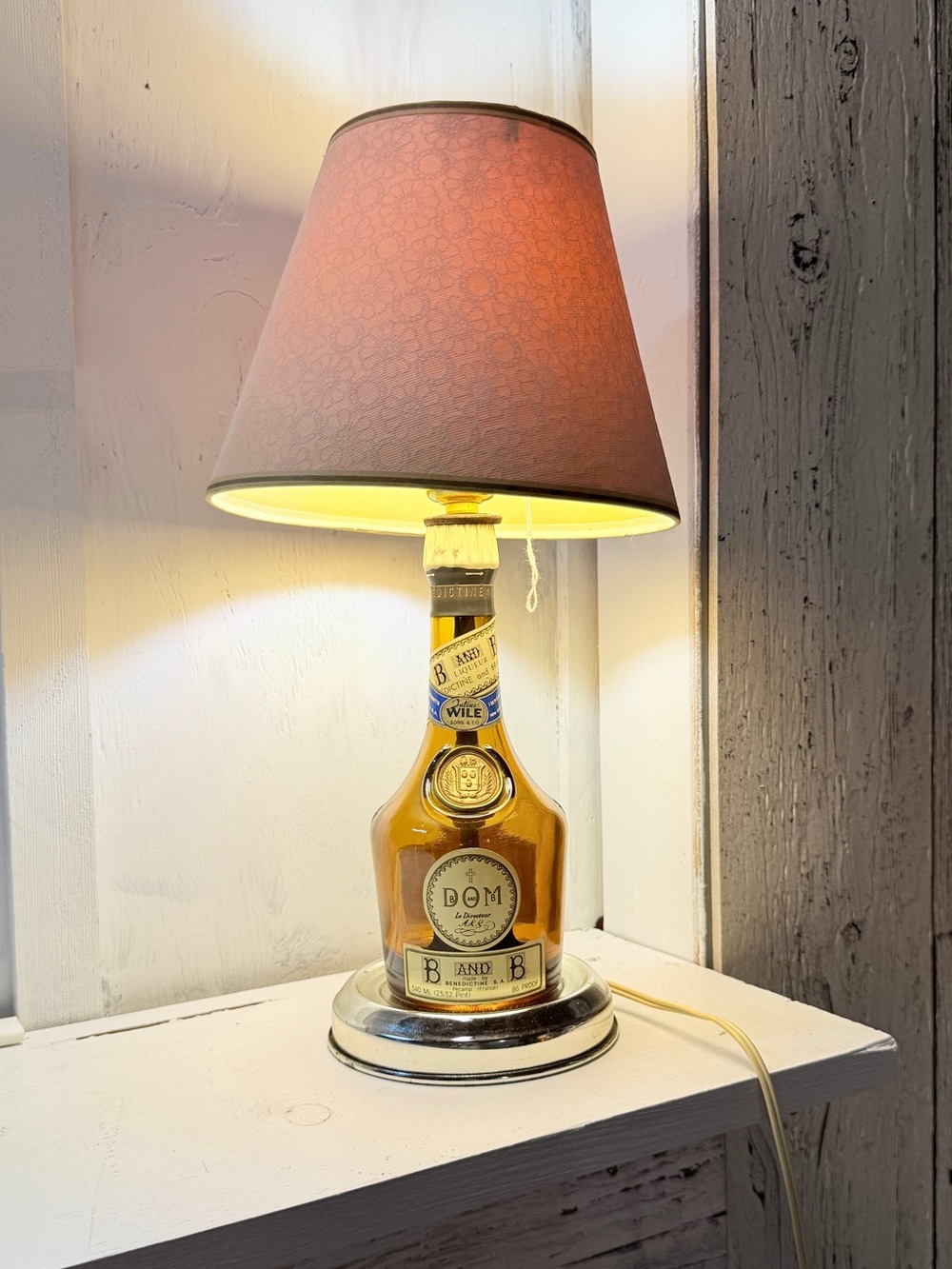B & B Dom Benedictine Liqueur Vintage Liquor Bottle - Brown Glass - Brandy Lamp
